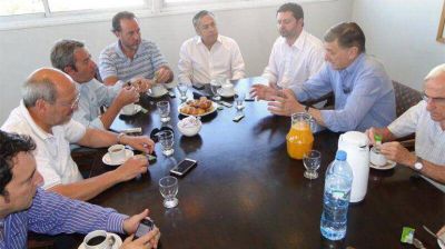 Cobos y Binner se mostraron juntos y prometieron trabajar para una "agenda legislativa com�n"