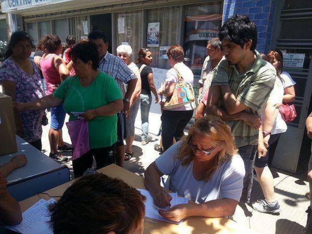 La Plata: Fuerte participaci�n de vecinos en el primer d�a del Presupuesto Participativo