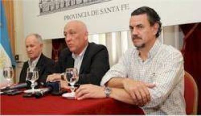 Llegan tropas de Gendarmer�a y Prefectura