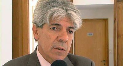 Baucero reclama por cortes de luz en Romang