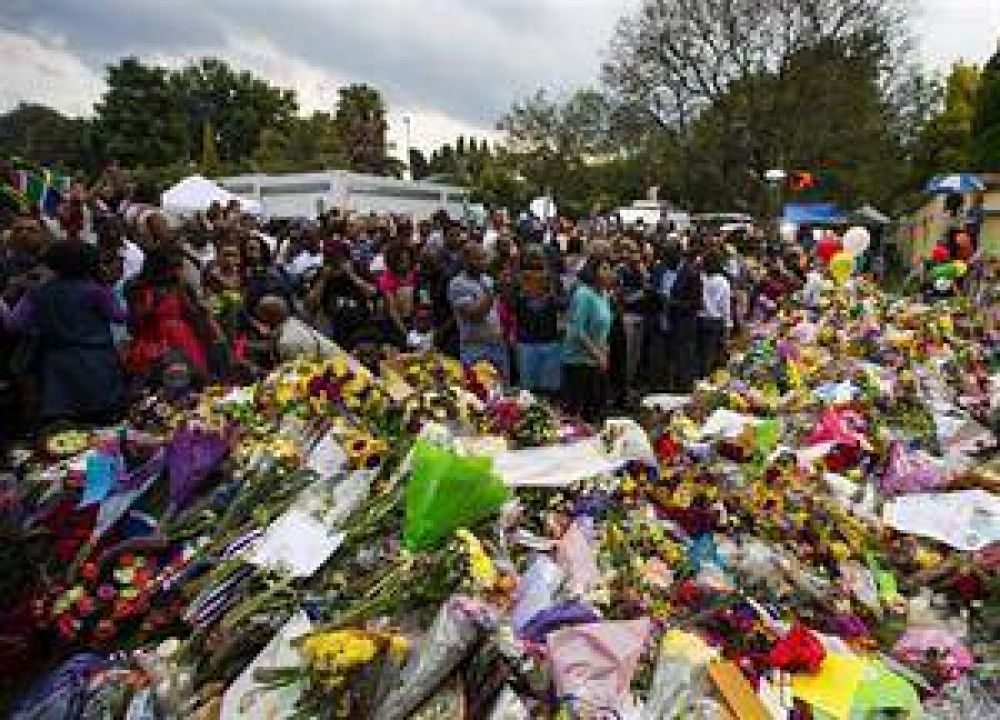 Sudfrica se uni en una jornada de oracin para despedir a Mandela