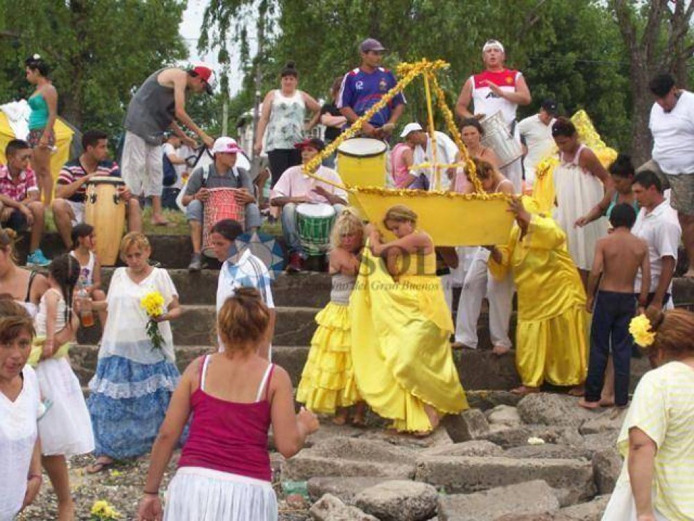 Multitudinario culto umbanda