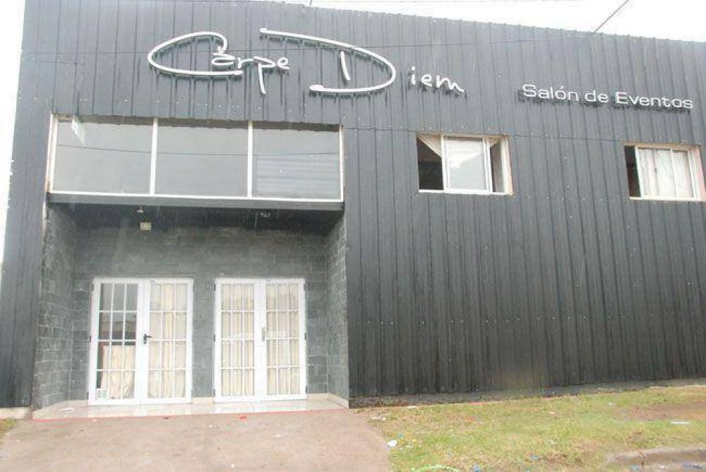 Nueve detenidos en una pelea por un grupo que quiso "colarse" a una fiesta de 15