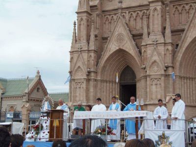 Misa y procesi�n por el D�a de la Virgen