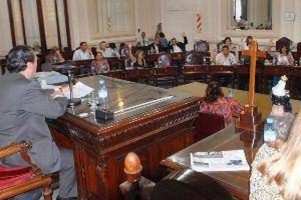Hoy se renueva la Legislatura con la asunci�n de 40 diputados electos
