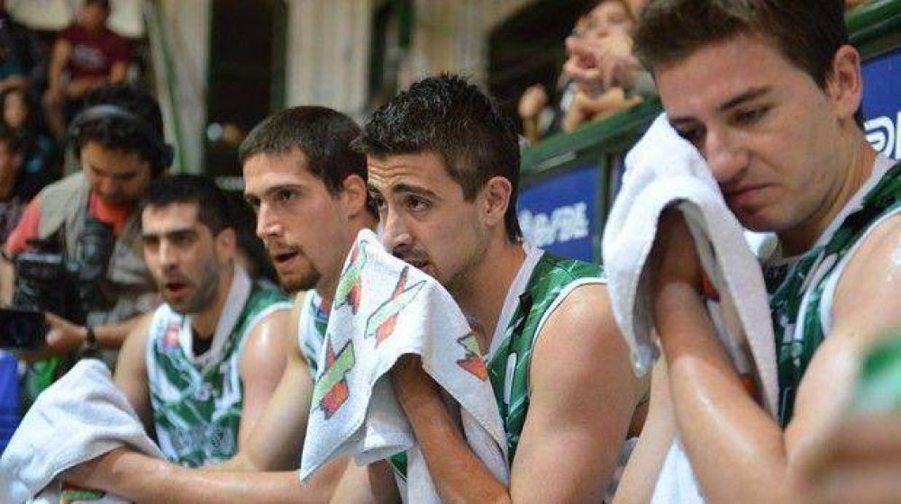 El partido Libertad-Gimnasia Indalo comenz� con dos horas de demora