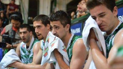 El partido Libertad-Gimnasia Indalo comenz� con dos horas de demora