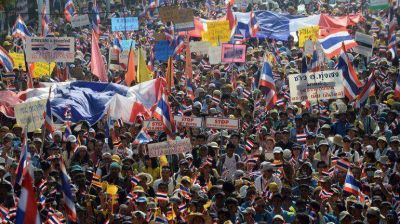 Crisis en Tailandia: disuelven el Parlamento y llaman a elecciones