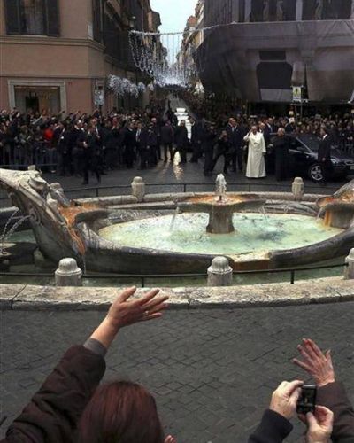 Francisco hizo vibrar a Roma en su peregrinaje a Plaza de Espa�a