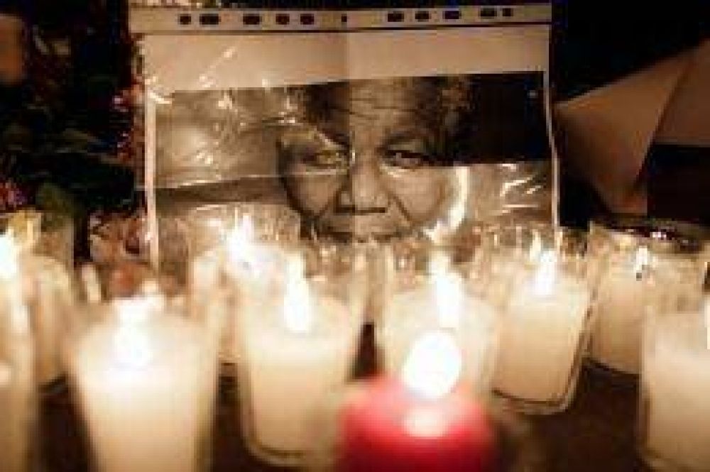 Rousseff y Pe�a Nieto asistir�n al homenaje a Mandela en Johannesburgo