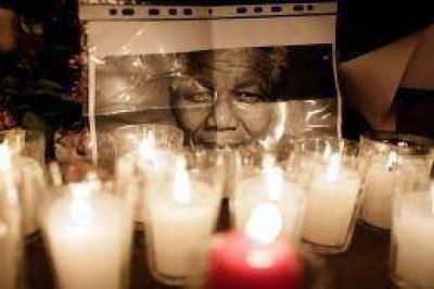 Rousseff y Pe�a Nieto asistir�n al homenaje a Mandela en Johannesburgo