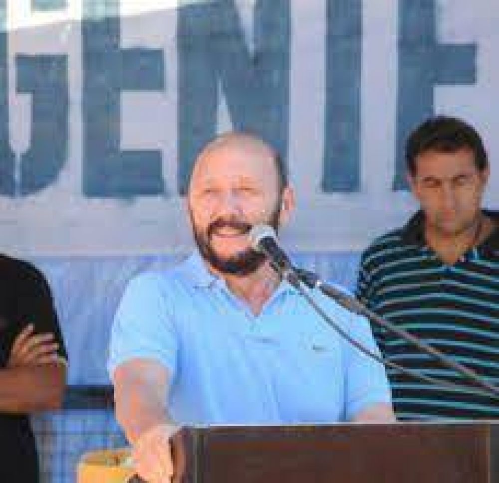 El gobernador Insfran anunci� que se pagar� sueldo y aguinaldo juntos a partir del 20 de diciembre