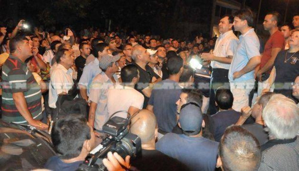 La protesta salarial de la Polic�a paraliz� la ciudad