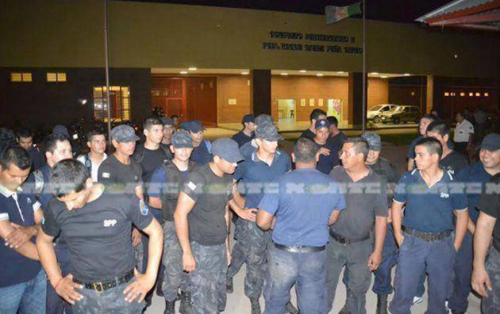 S�enz Pe�a: contin�a la protesta de penitenciarios