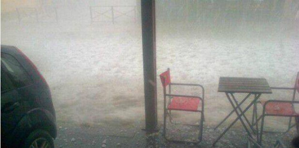 Eval�an da�os en el sur de C�rdoba; llueve en Punilla