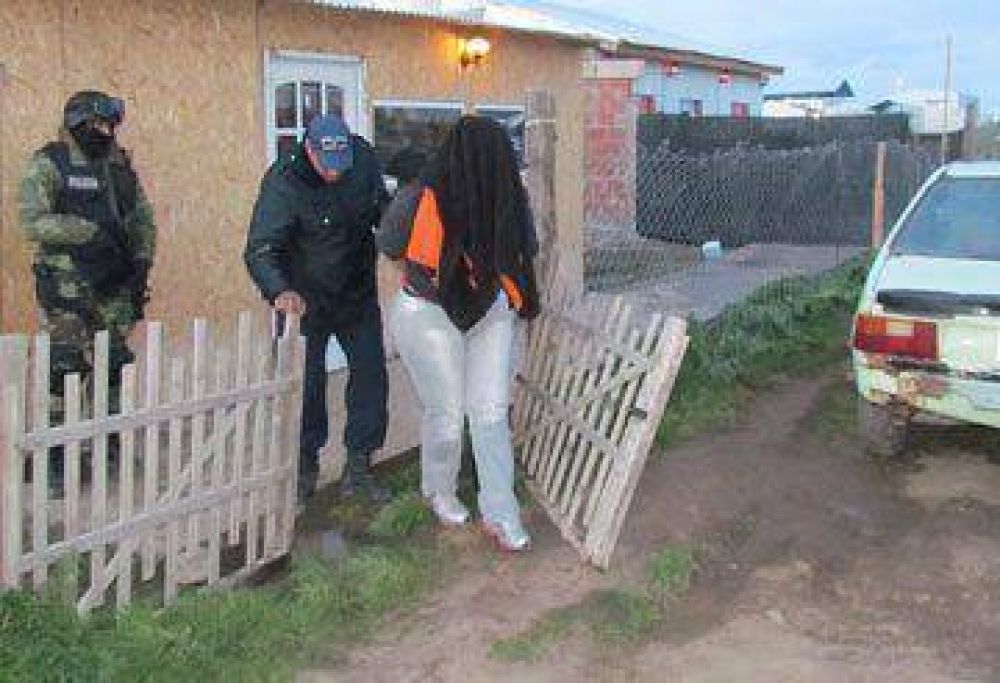 Cuatro detenidos en allanamientos por trata