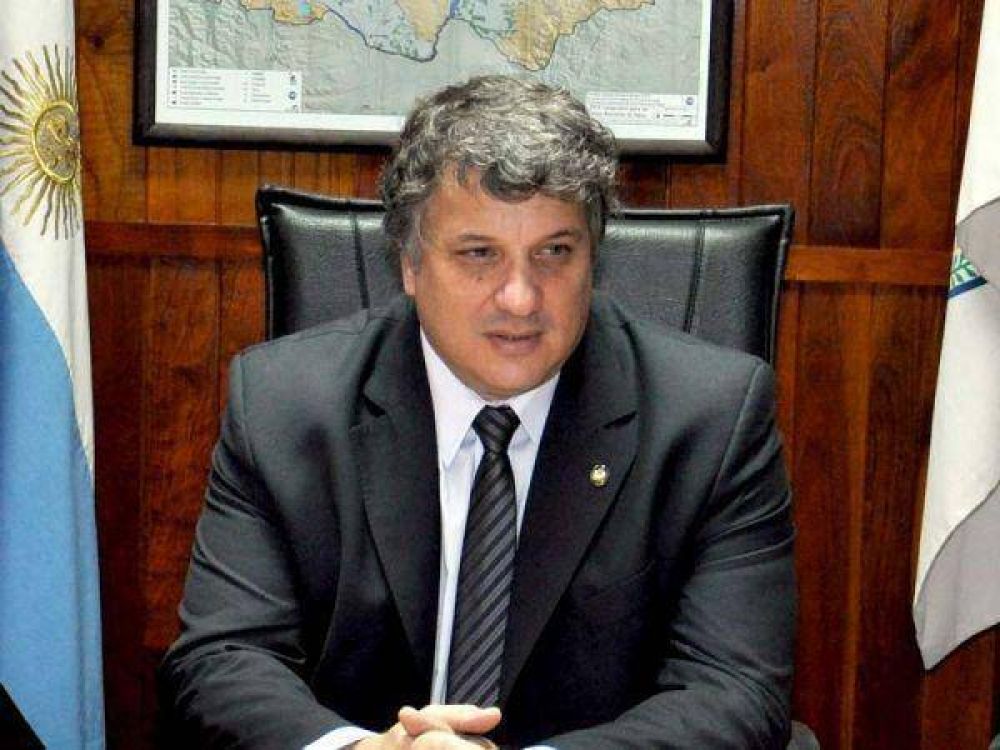 El Ministro Romarovsky protagoniz� accidente de tr�nsito del que resultaron dos heridos de consideraci�n