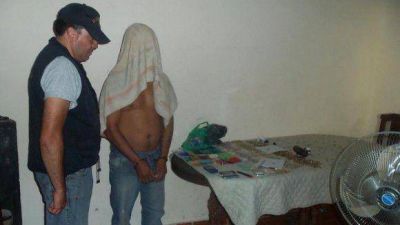 Secuestran droga y armas de fuego en Villa 9 de Julio
