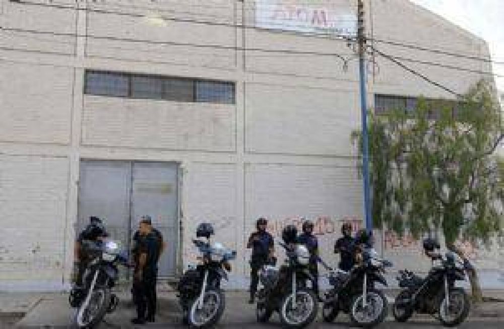 En Mendoza, hubo un ataque a un supermercado de Godoy Cruz