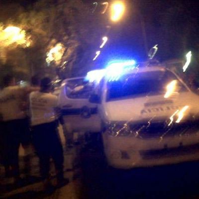 Estudiante intent� sacar dinero del cajero y lo acusaron de romper un vidrio