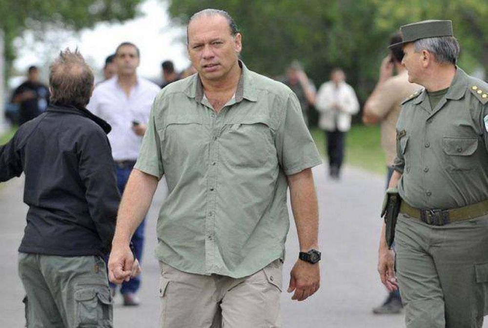 "No les dieron armas para extorsionar"