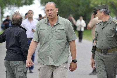 "No les dieron armas para extorsionar"