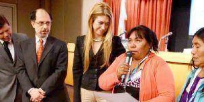 Industrializan las artesan�as abor�genes