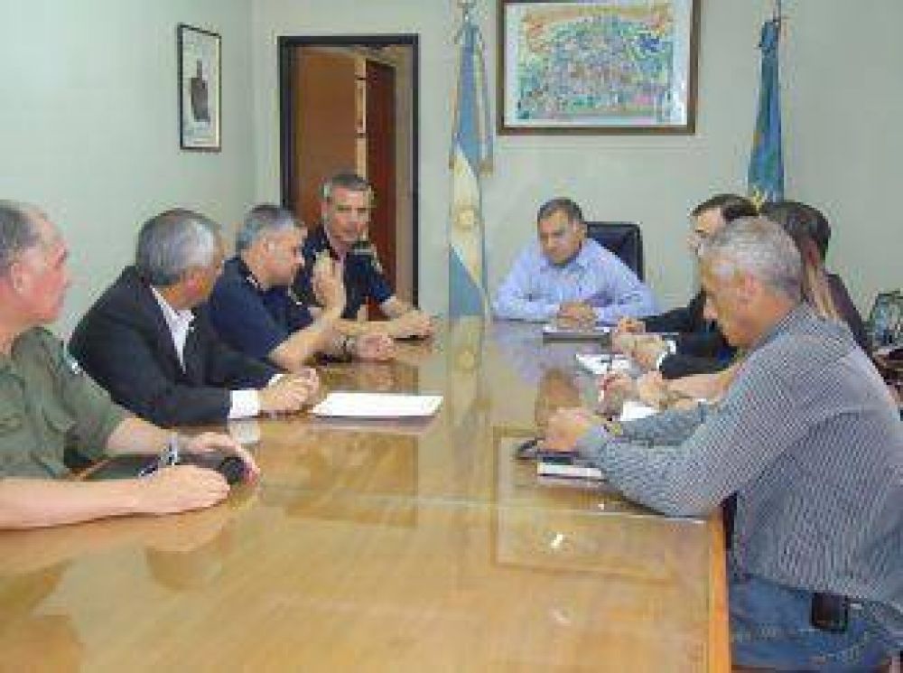 Julio Pereyra recibi� al Superintendente de Seguridad de la zona sur