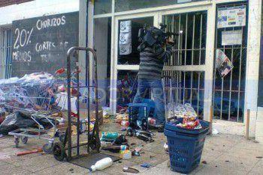Se registraron saqueos en la ciudad