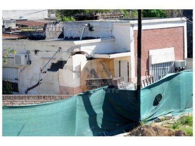 Assa reparar� la estaci�n cloacal que hundi� dos casas