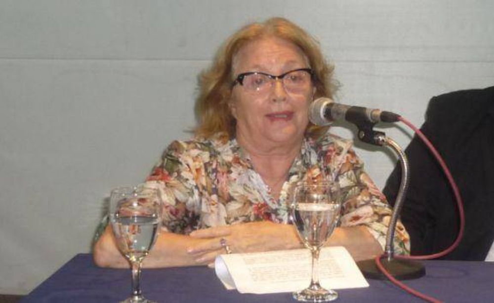 Esther Picco recibir el premio Mauricio Lpez