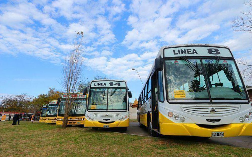El transporte urbano de pasajeros volvi� a funcionar a partir de las 6