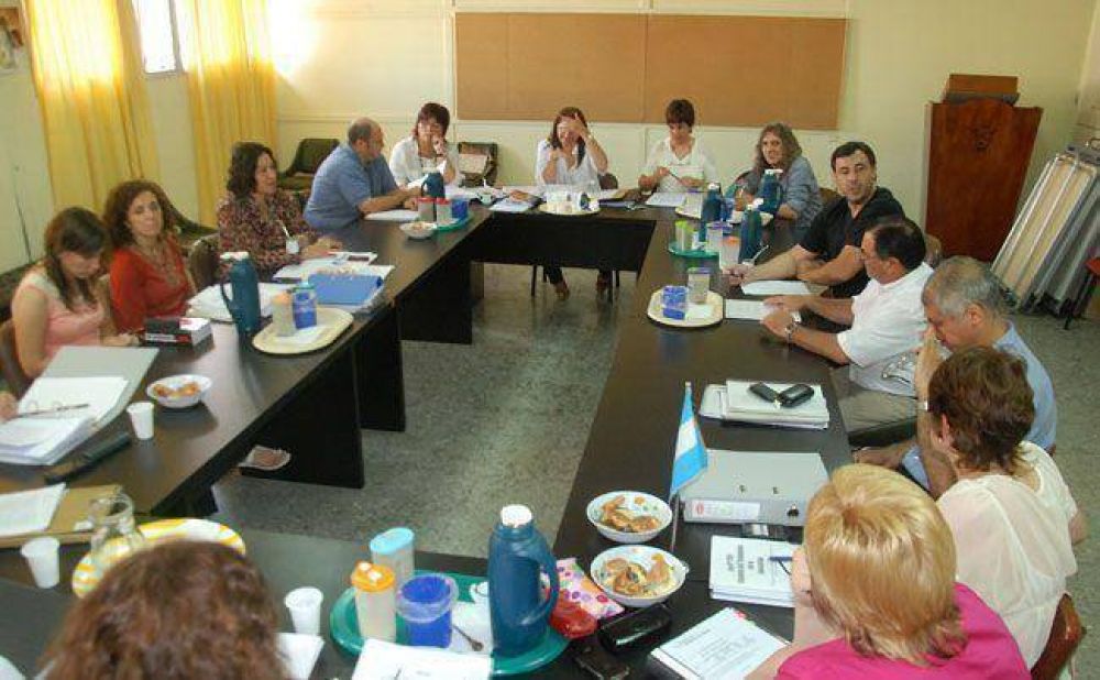 El Gobierno provincial y UTELPA alcanzaron 17 acuerdos paritarios durante este a�o