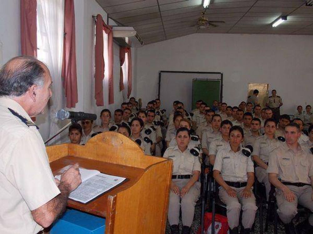 En La Pampa los polic�as har�an marchas