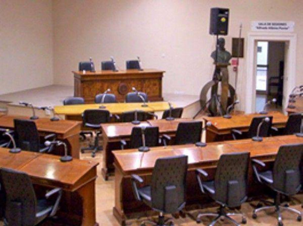 Asumir�n los nuevos concejales en una sesi�n con mucho por debatir