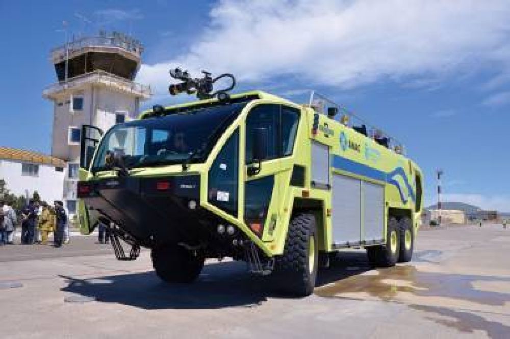 El aeropuerto incorpor� una autobomba y elev� su categor�a