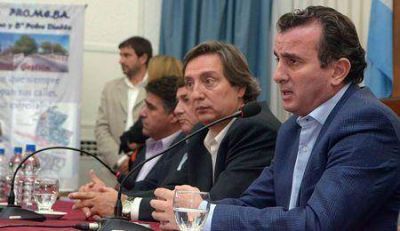P�rez: "Estamos firmando el programa de mejoramiento barrial m�s importante de la provincia"