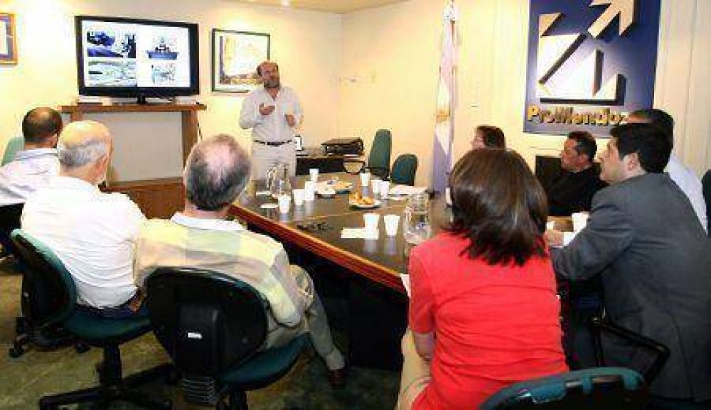 Agroindustria dict� una charla taller sobre aplicaci�n de nuevas tecnolog�as para la metalmecanica