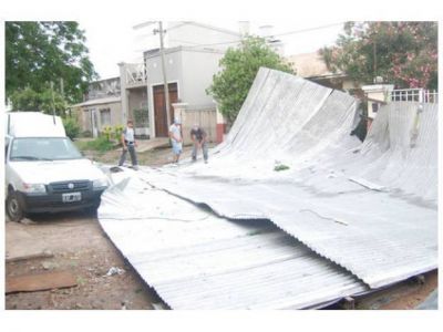 La tormenta vol� un techo en Gualeguaych�