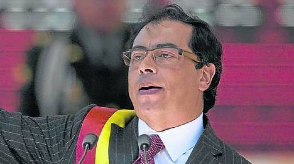 Bogot�: pol�mica destituci�n del alcalde de izquierda