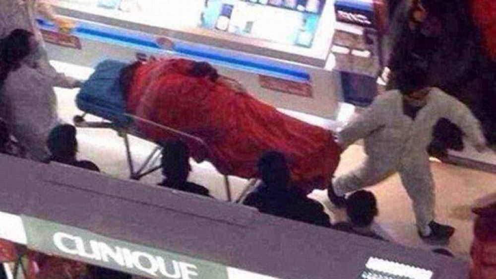 China: se suicid� tras cinco horas de compras con su novia