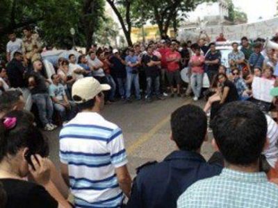 La polic�a de Concordia �ya sali� a trabajar�: acuartelados firmaron acta con el gobierno