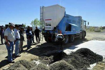 CAPACITACI�N Y PUESTA EN FUNCIONAMIENTO DEL CAMI�N DE MEZCLA ASF�LTICA