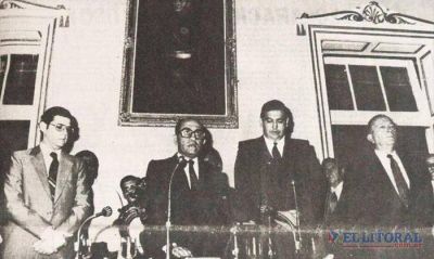 �Con la democracia dimos un primer paso que ya se convirti� en una marcha�