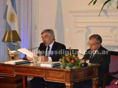 Asumen Concejales y renuevas autoridades en General Villegas