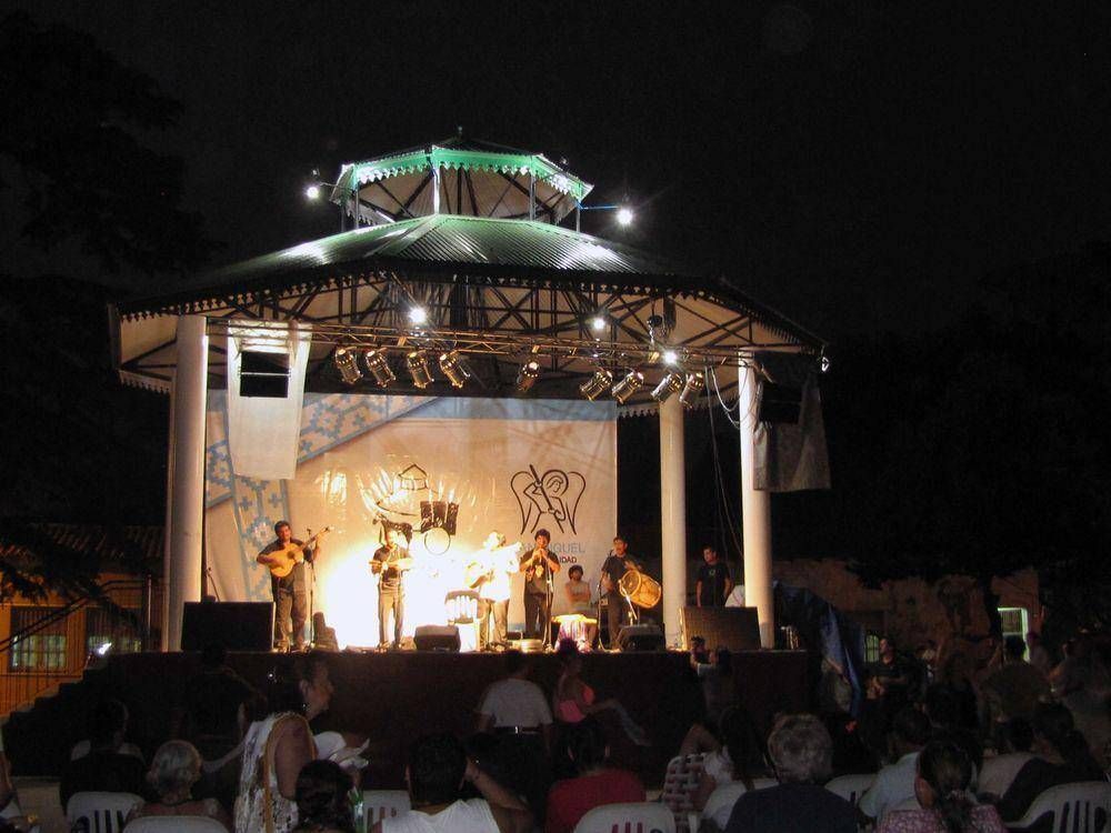 Plaza de las Carretas - Tom�s Lip�n se present� el domingo pasado