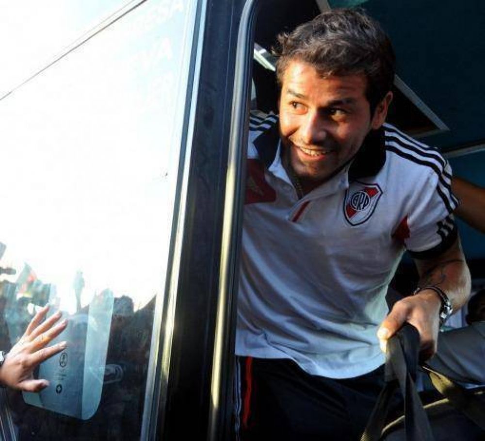 Mora ve "dif�cil" seguir en River si Ram�n D�az contin�a como t�cnico