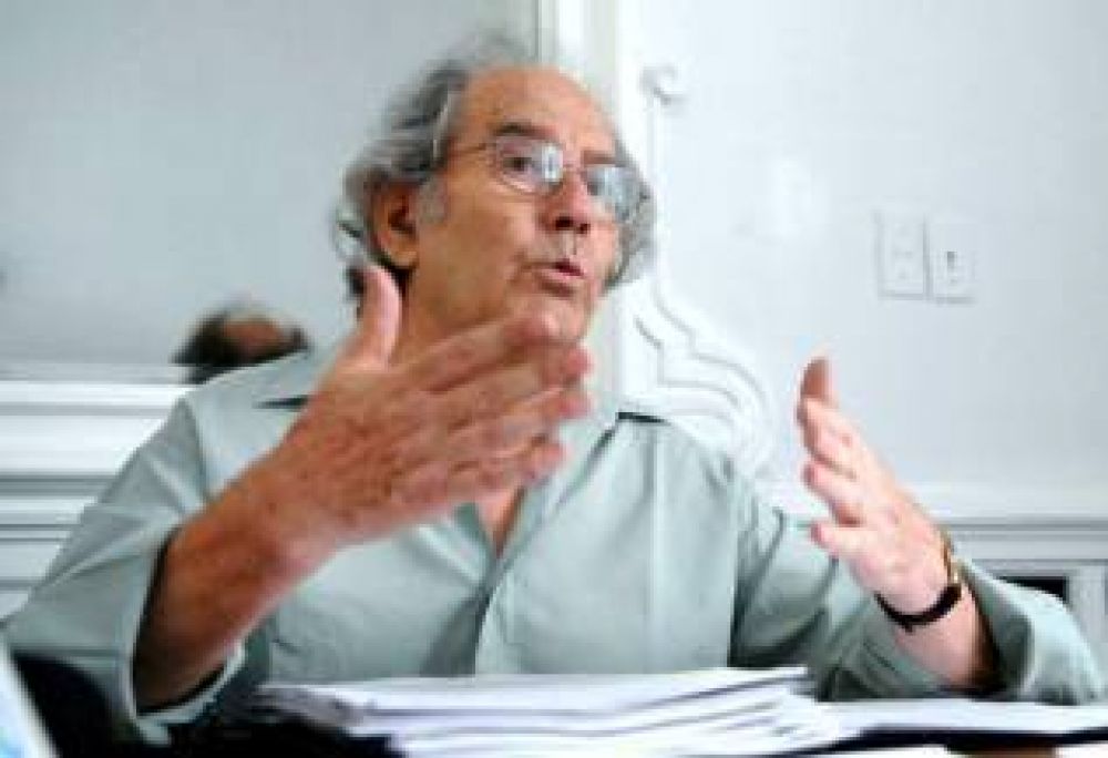 P�rez Esquivel cuenta por qu� no ir� al acto por los 30 a�os de Democracia