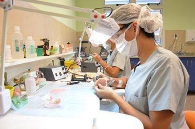 Moderno hospital de salud odontol�gica conmemora hoy su primer aniversario