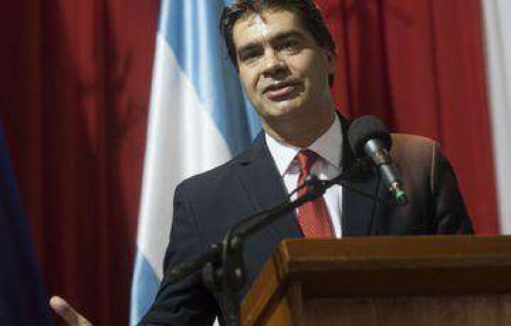 Capitanich dijo que los reclamos que �superan cualquier l�mite� merece �repudio�